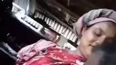 Bangladeshi porn bhabhi boob sucking viral clip