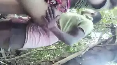 Tamil sex video of cousin sister and stepbrother in the forest