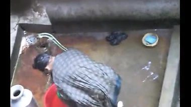 Bhabhi Bathing Outside