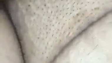 A big dick in a tight pussy and shooting of a chudai MMS