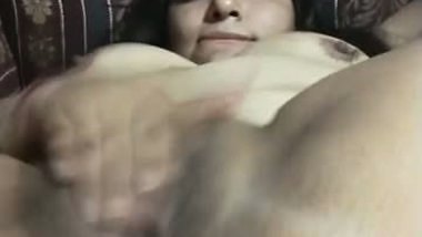 Indian mms nude aunty rubbing horny pussy