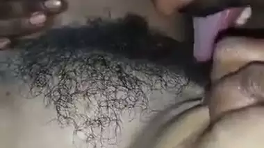 Milf lets her devar lick her hairy pussy in Telugu sex
