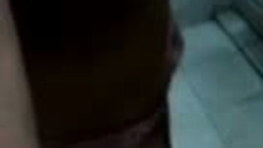 Desi Girl Showing boobs