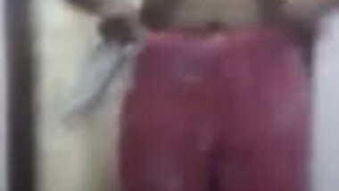 Kerala Bhabhi Dress changing after bath