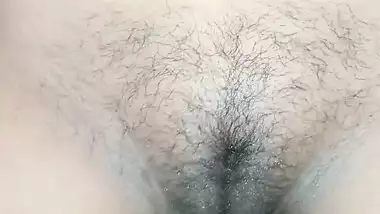 Cute Desi hairy pussy captured naked on cam