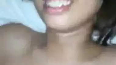 Desi looking girl anal fuck session with her boyfriend
