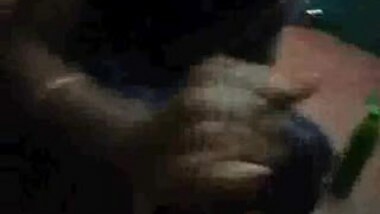 South Indian Housewife release her husband's CUM by HJ