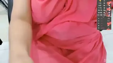 indian cute girl show her boobs and pussy