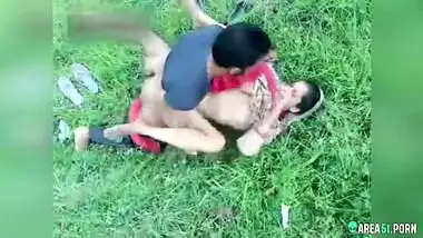 Desi jungle sex of young college girl and bf сaught on spy camera