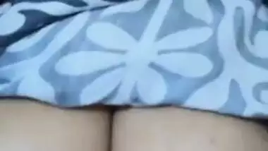 Desi Sexy Girl Showing Her Bigboobs
