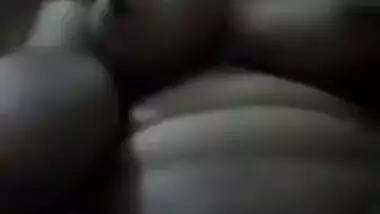 Sexy Paki Girl Masturbating