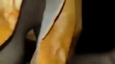 Bangladeshi Hijabi Girl Gives Blowjob