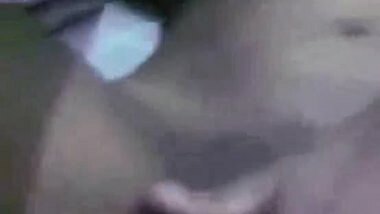 Desi wife strips her nighty and fingers her cunt