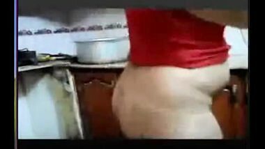 Desi girl exposing her big boobs on cam for lover