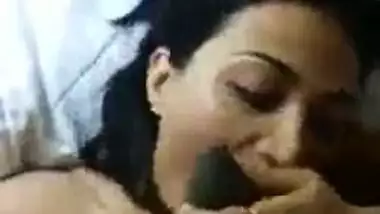Desi call girl eating schlong of her client in hotel room