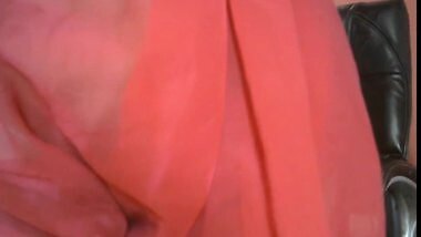 Cute desi girl oil her body and masturbate 