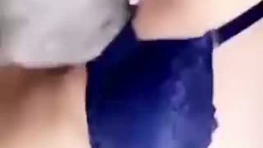 Beautiful Pakistani sex girl naked pussy show