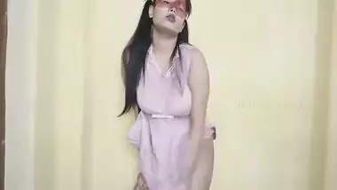 Sexy Desi Girl Showing Her Pussy