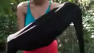 Desi lover caught outdoor on fucking time
