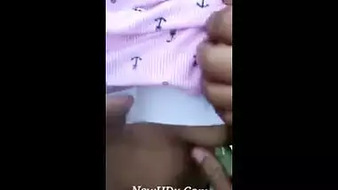 Desi sex video of a teen girl having outdoor fun with her horny lover