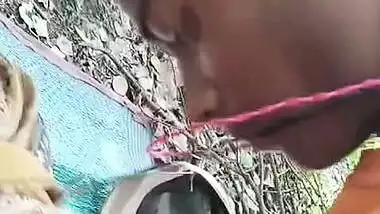 Hindi bf of desi lady fucking on a farm with a guy