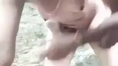 Indian GF outdoor standing sex viral xxx