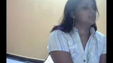 Hyderabad aunty smoking hot cam sex