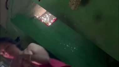 Mature mom after bath naked show before dressing