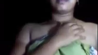 Naked Girls Fingering Herself With A Dildo While Doing Phone Sex