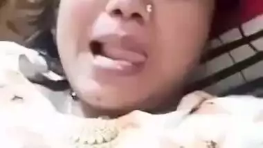 Bangladeshi housewife showing boobs on video call