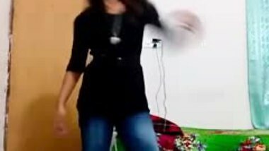 Bangladeshi Hot Girl Sadia Islam