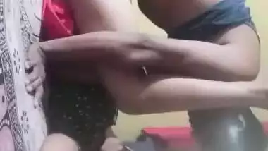 Indore village desi couple sex at home viral MMS