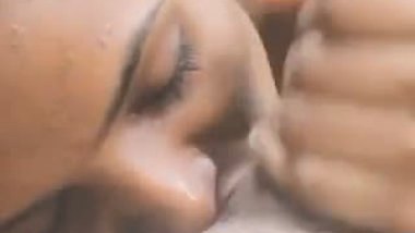 Guy cums on his GF’s face during hot outdoor sex