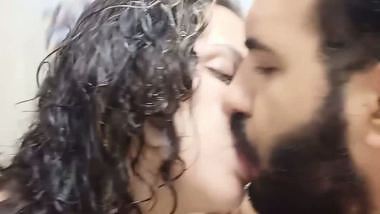 Pakistani chubby MILF nude bath and foreplay sex