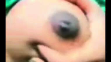 Very Beautiful Girl Showing Cute Boobs & Pussy Rubbing Also Video Call Leak