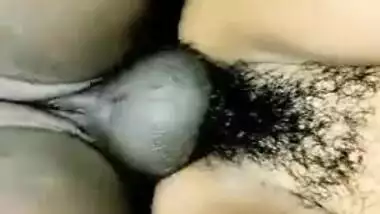 Desi village XXX whore gets her hairy twat hard fucked by her neighbour MMS