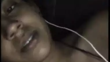 Bangladeshi Big boob Sexy Girl Fannatul Showing And Fingering On Video Call With Talk