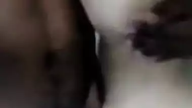 Man makes XXX video of him drilling the Desi chick's mouth close-up