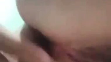 Pakistani sex girlfriend viral anal fingering