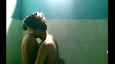 Horny desi girl blowjob in bathroom porn video