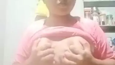 Innocent village Desi XXX girl shows her round boobs on selfie cam