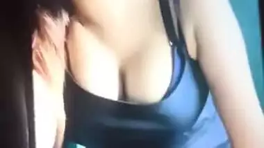 Milky Ayesha Teasing with her Busty Cleavage on Tango