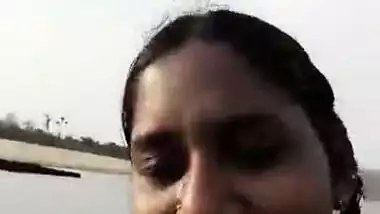 Sexy Telugu Wife Without Clothes Enjoyed In River Bank