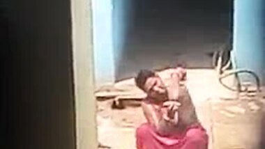 Desi aunty bath