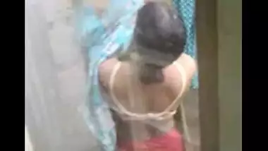 Tamil teen outdoor bath secretly captured by neighbor