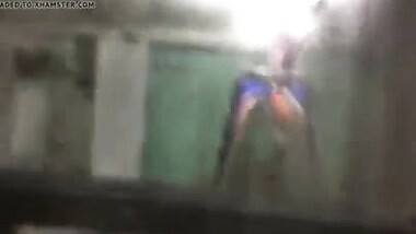 Indian Aunt With Big Boobs Hiddencam Bathing.mp4