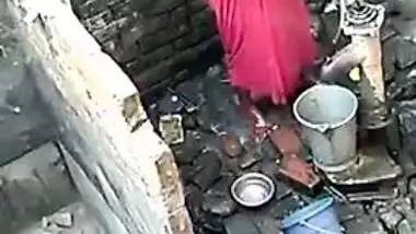 Caught my neighbour bhabhi bathing 