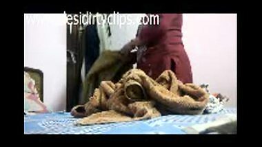 Hidden free porn cam video of desi aunty