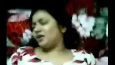 Desi sex video of sexy Indian bhabhi Aarti with devar