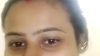 Bhabhi showing boobs and hairy pussy